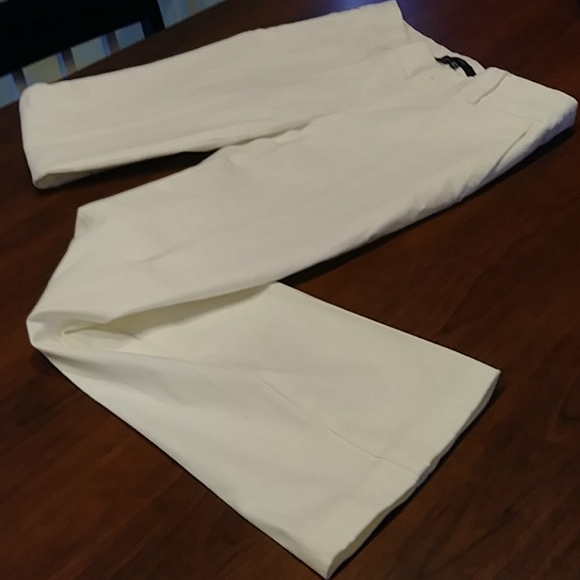 Cropped white pants - Picture 2 of 4